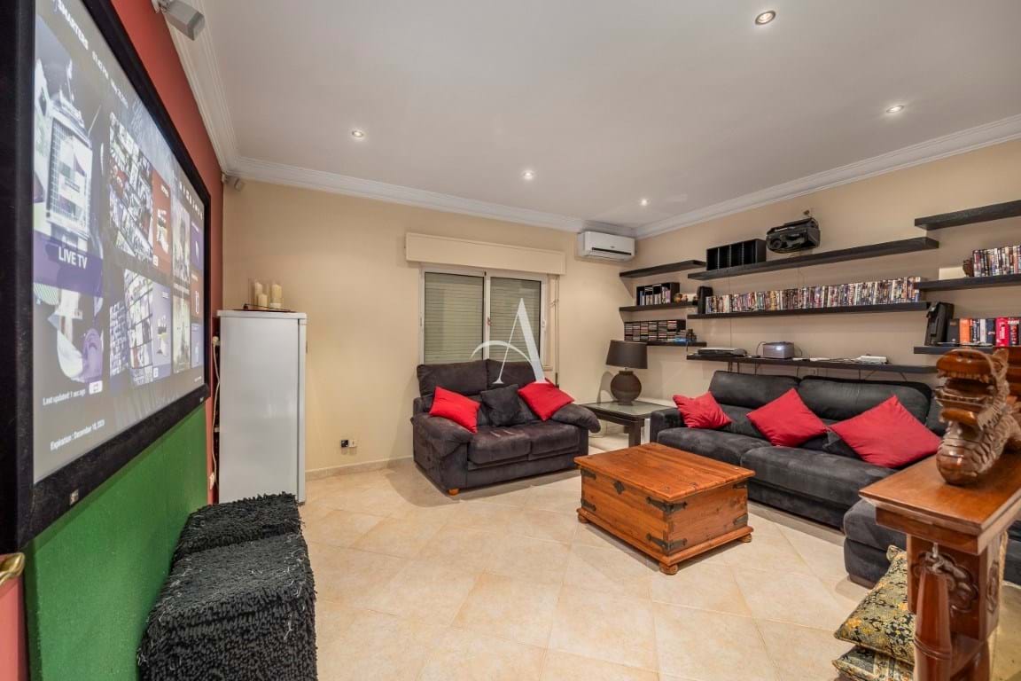 4 Bed, 6 Bath, HouseFor Sale, Faro, Faro