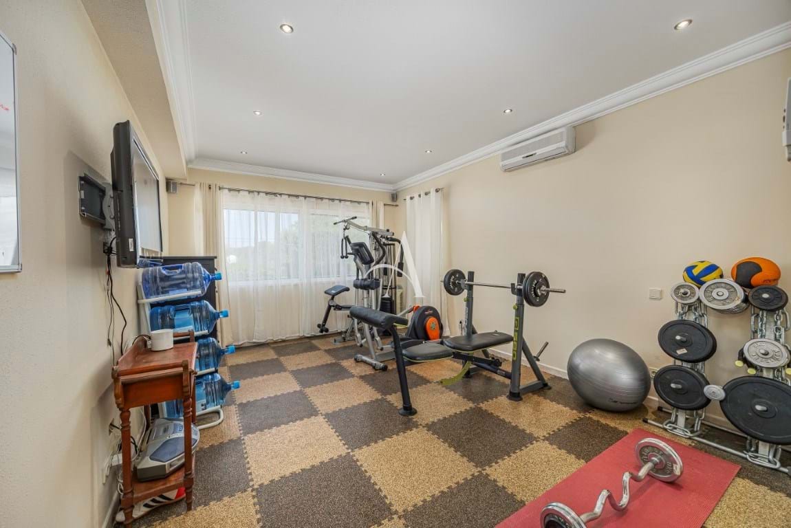 4 Bed, 6 Bath, HouseFor Sale, Faro, Faro