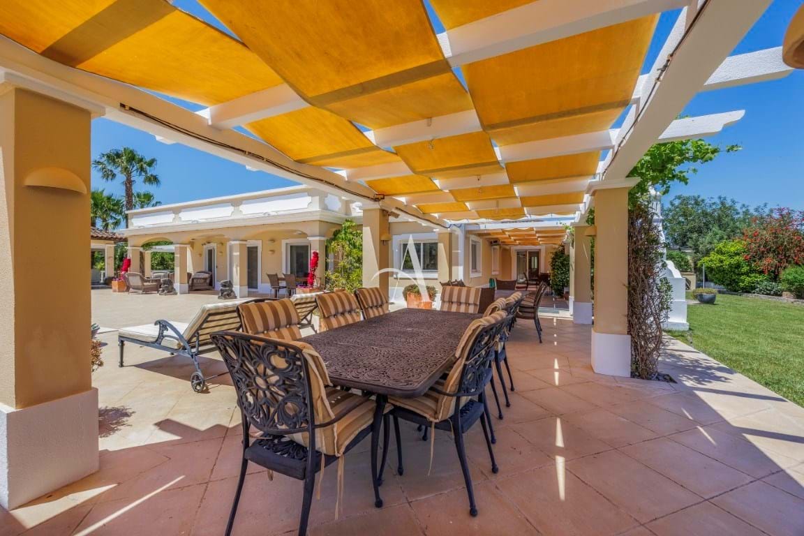 4 Bed, 6 Bath, HouseFor Sale, Faro, Faro