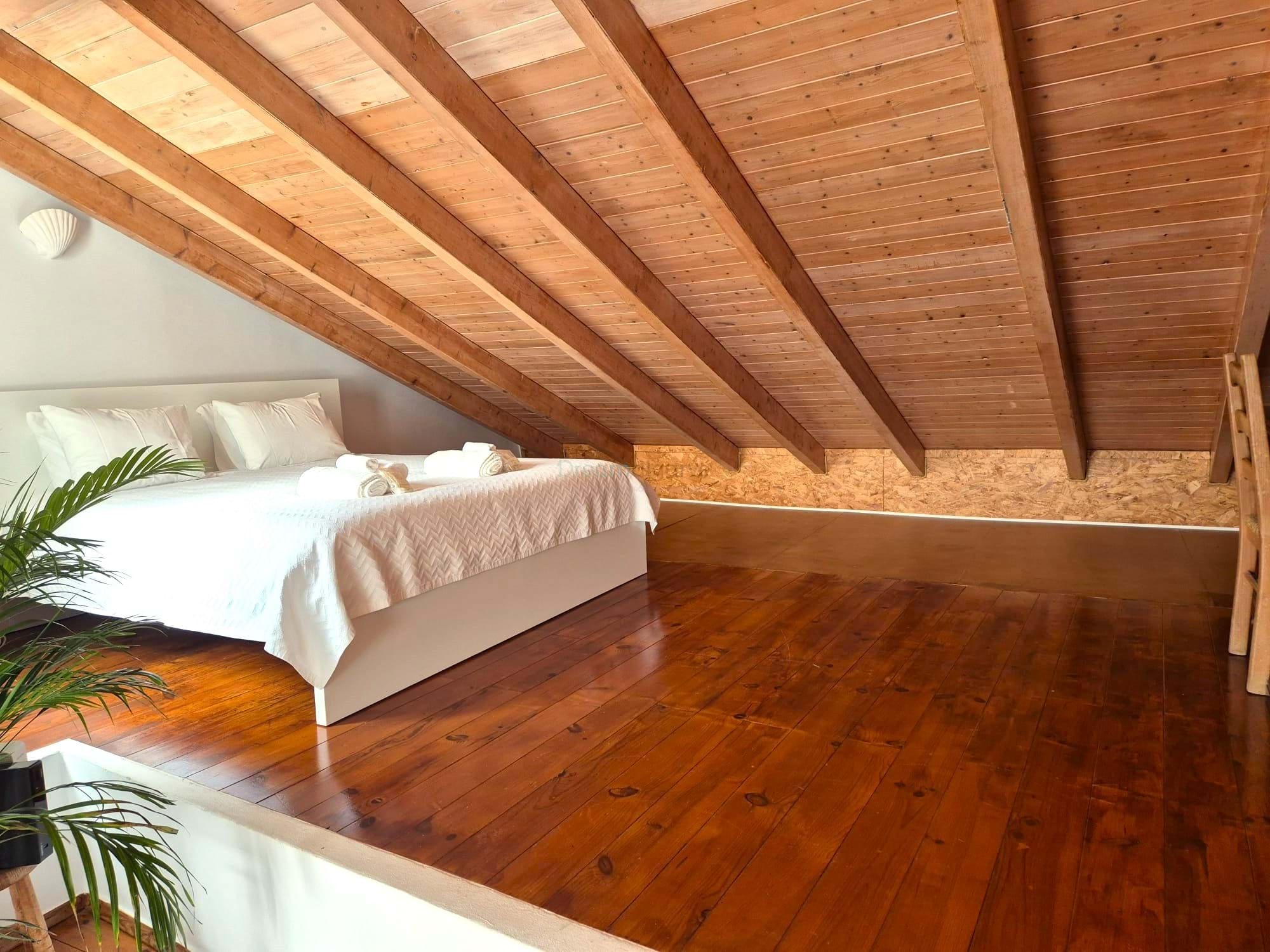 3 Bed, 1 Bath, HouseFor Sale, Lagos, Faro, 8600-769