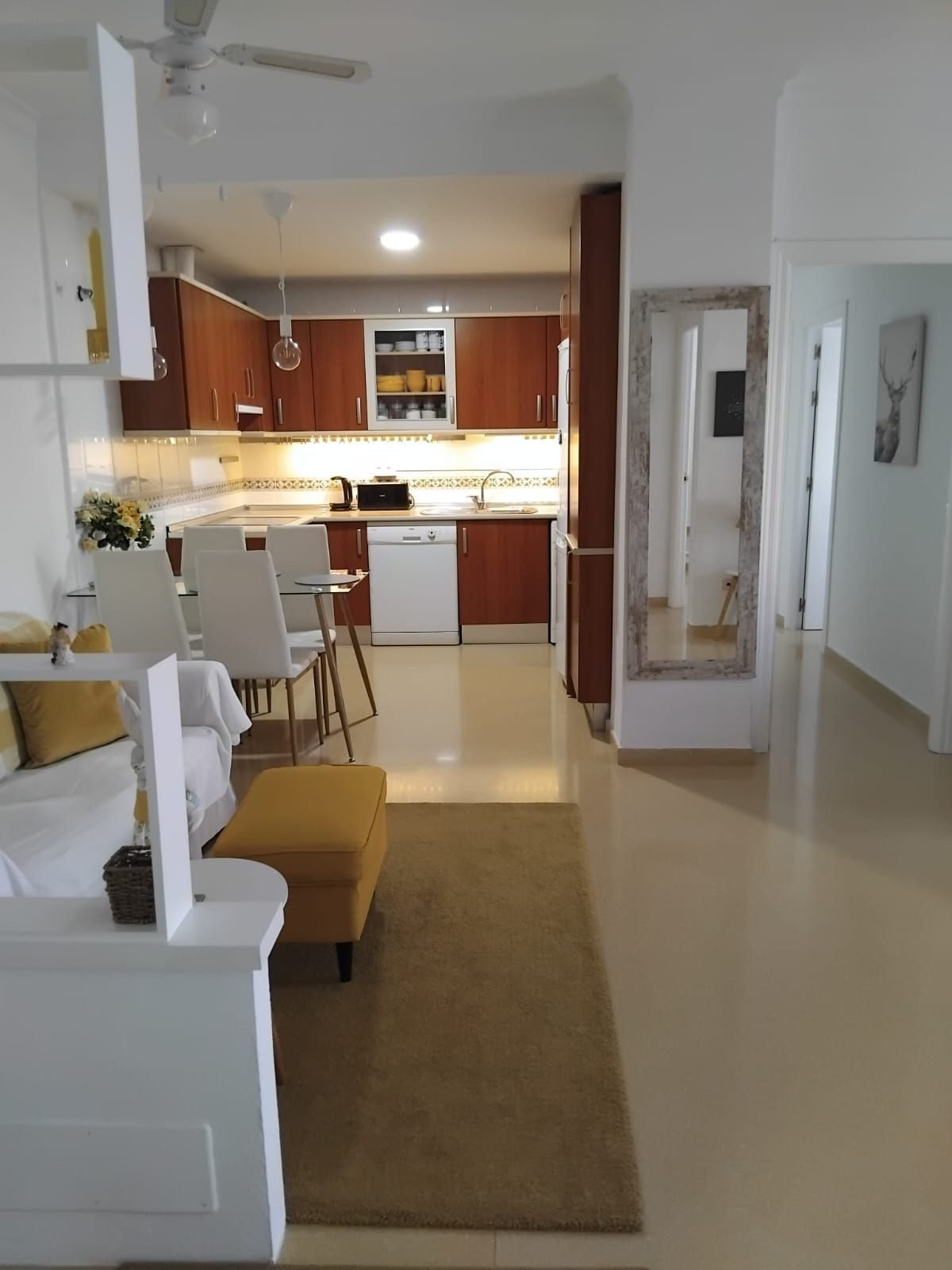 3 Bed, 2 Bath, ApartmentFor Sale, San Luis de Sabinillas, Malaga