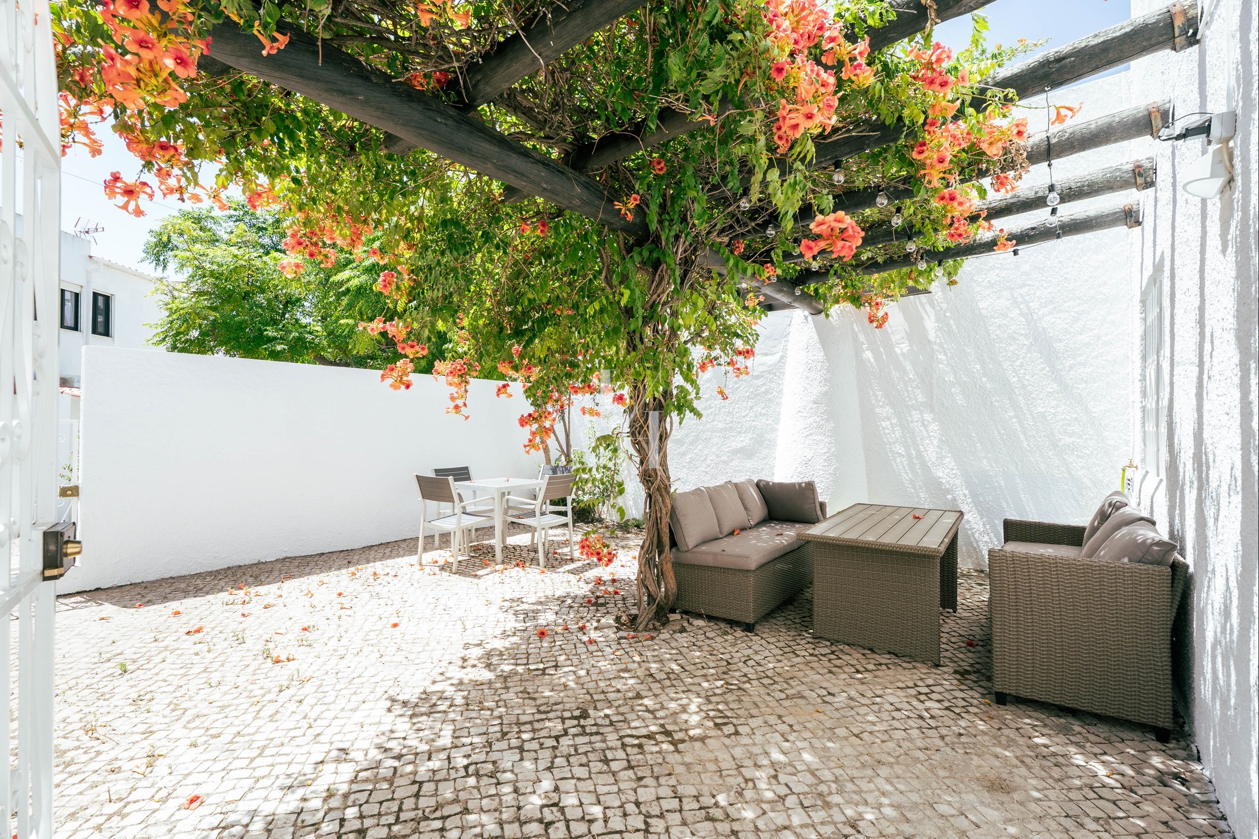 2 Bed, 2 Bath, ApartmentFor Sale, Loulé, Faro, 8125-171