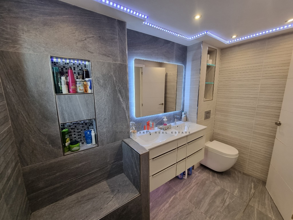 4 Bed, 2 Bath, ApartmentFor Sale, Los Narejos, Murcia