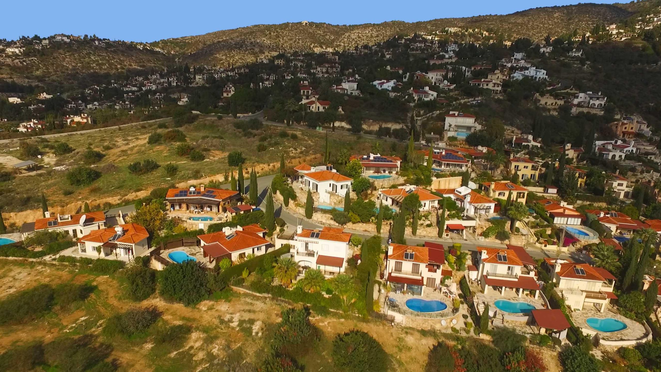 4 Bed, 3 Bath, HouseFor Sale, Kamares Village, Paphos