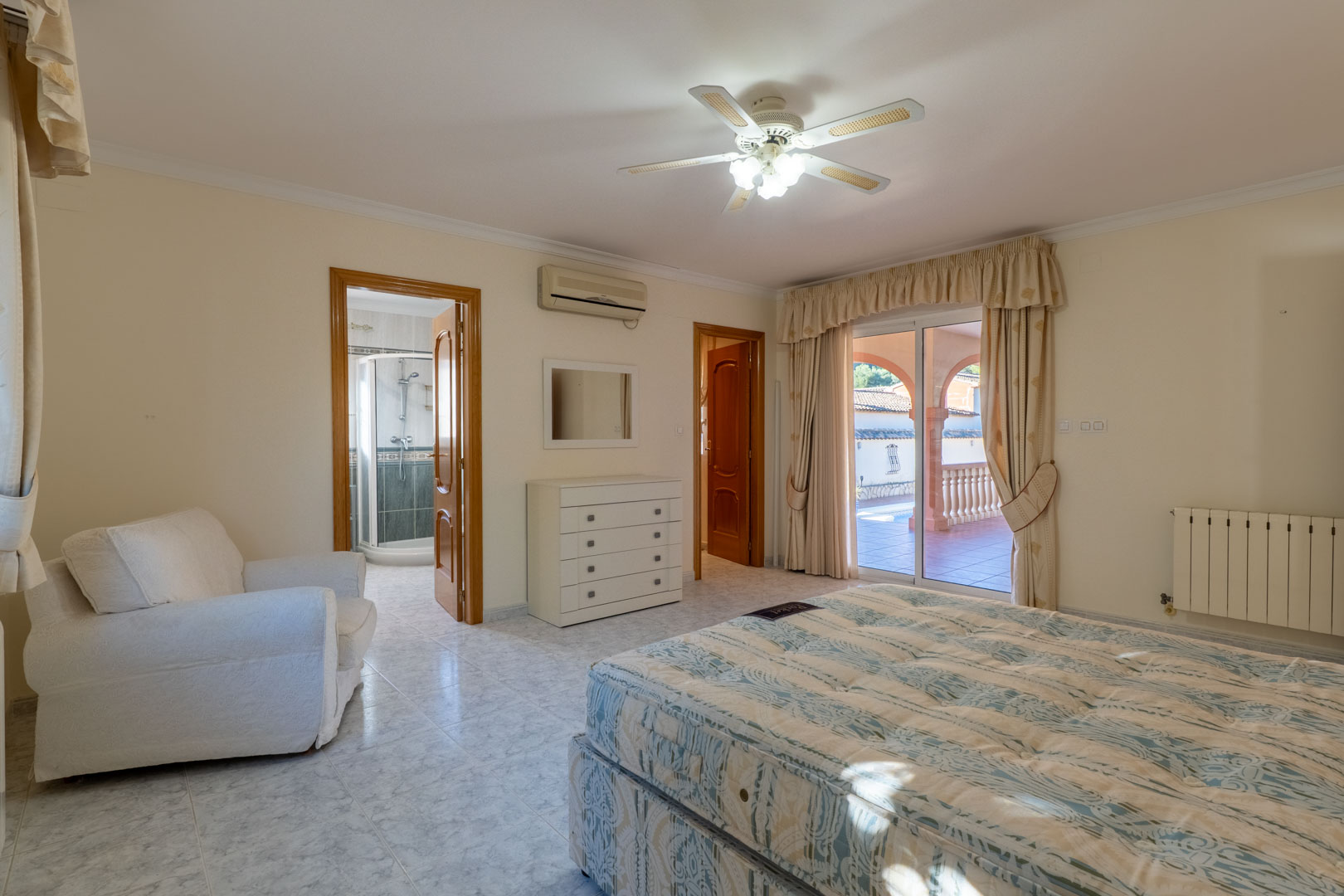 3 Bed, 3 Bath, HouseFor Sale, Jalon, Alicante