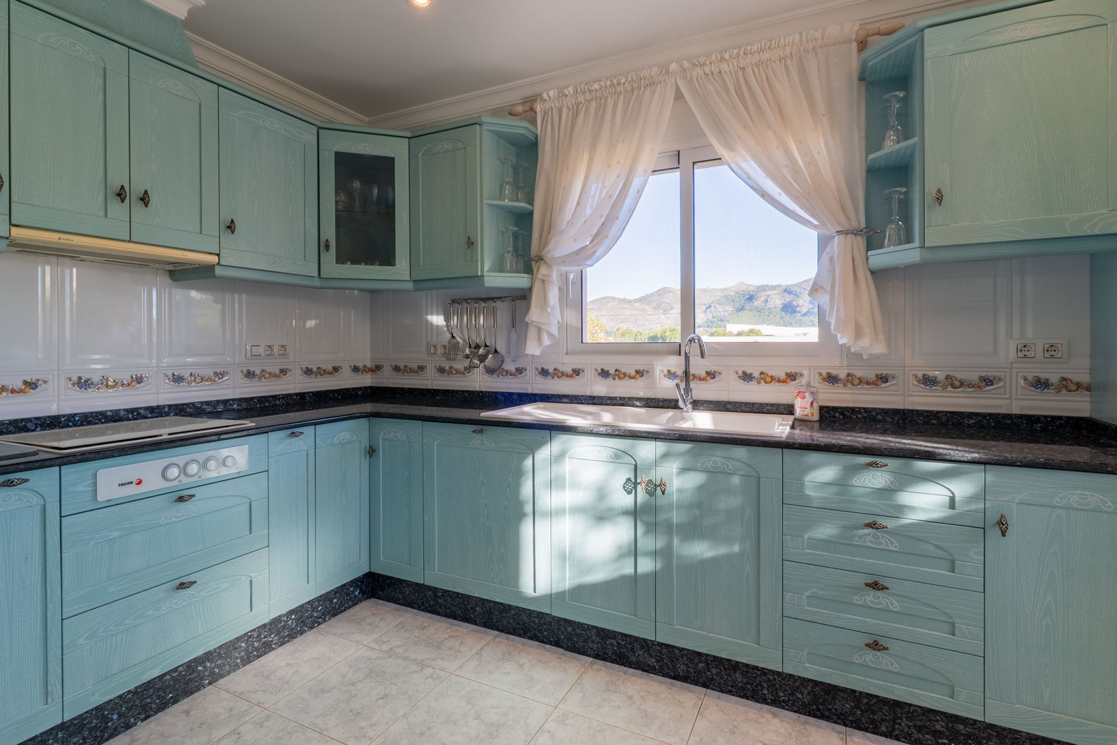 3 Bed, 3 Bath, HouseFor Sale, Jalon, Alicante