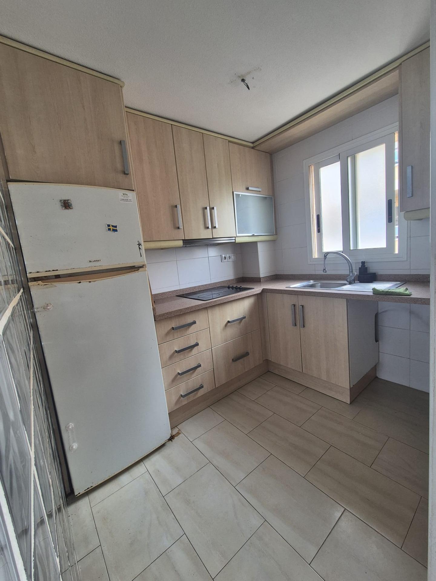 2 Bed, 1 Bath, ApartmentFor Sale, Torrevieja, Alicante