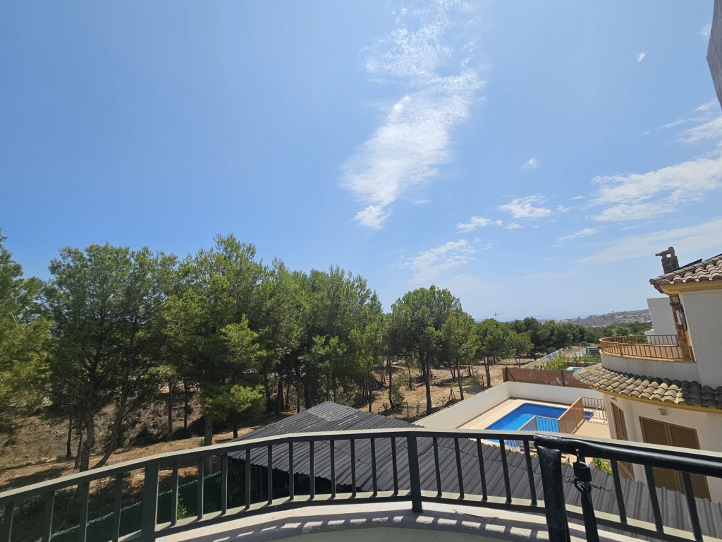 3 Bed, 3 Bath, HouseFor Sale, Sierra Cortina, Alicante