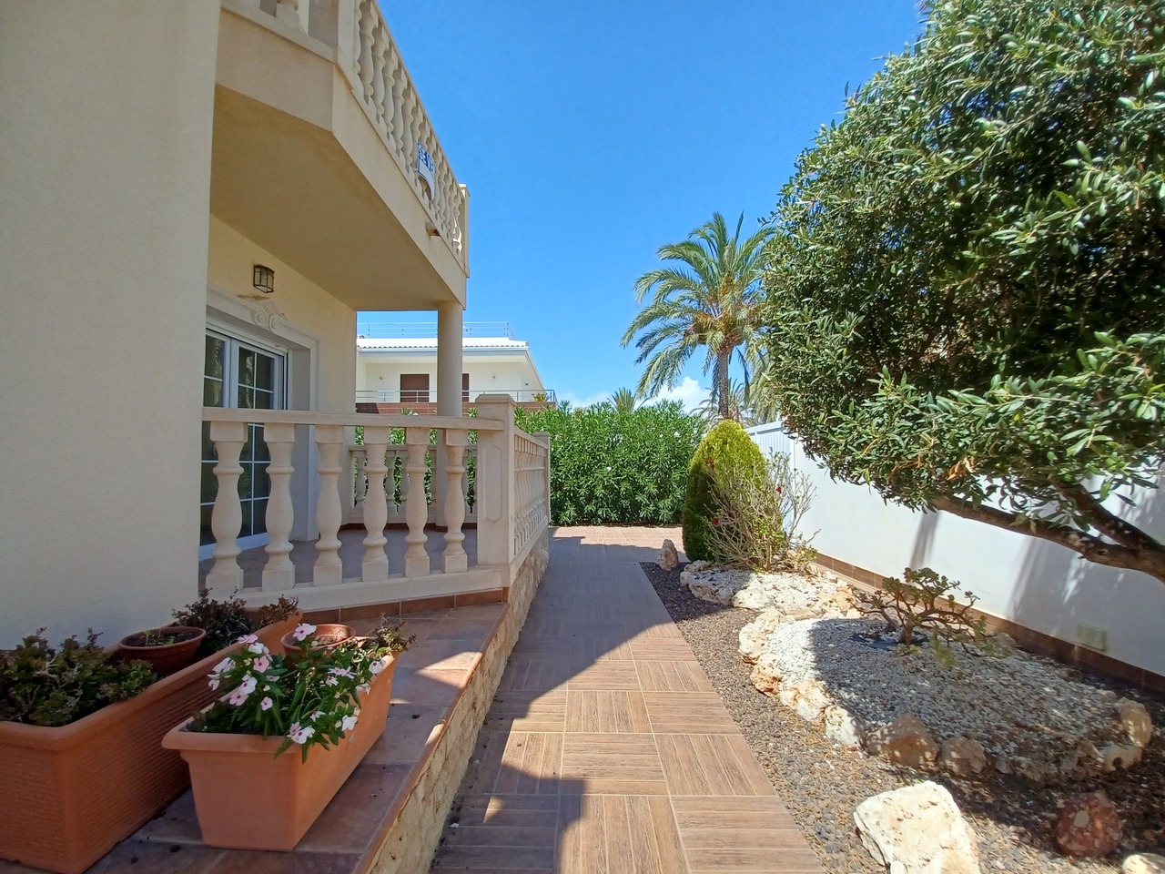 4 Bed, 4 Bath, HouseFor Sale, Cabo Roig, Alicante