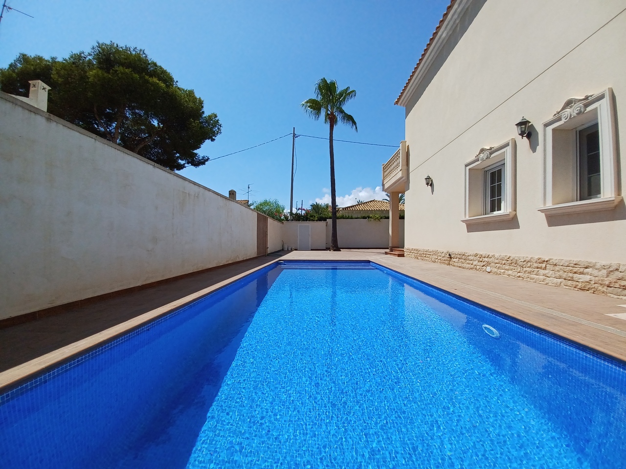 4 Bed, 4 Bath, HouseFor Sale, Cabo Roig, Alicante