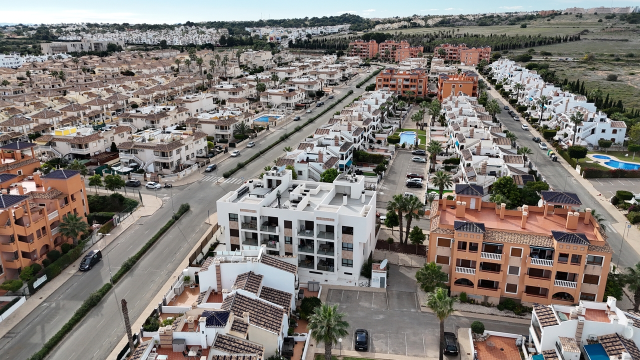 2 Bed, 2 Bath, ApartmentFor Sale, Villamartin, Alicante