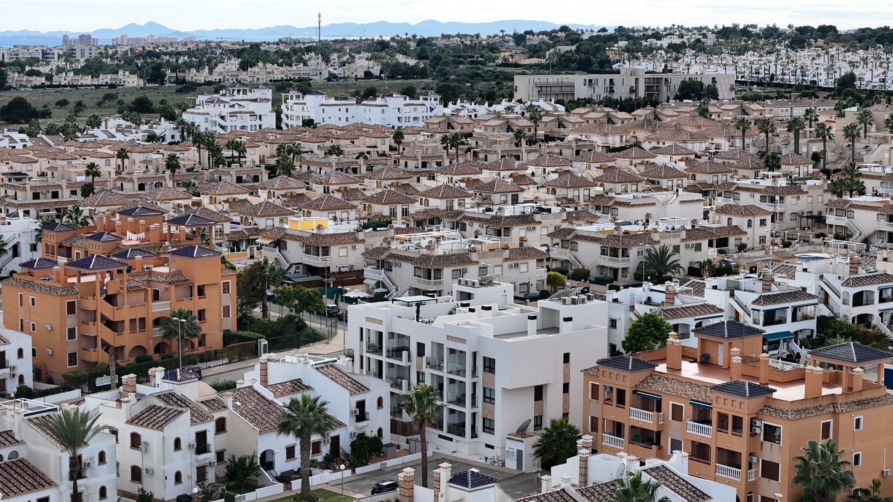 2 Bed, 2 Bath, ApartmentFor Sale, Villamartin, Alicante