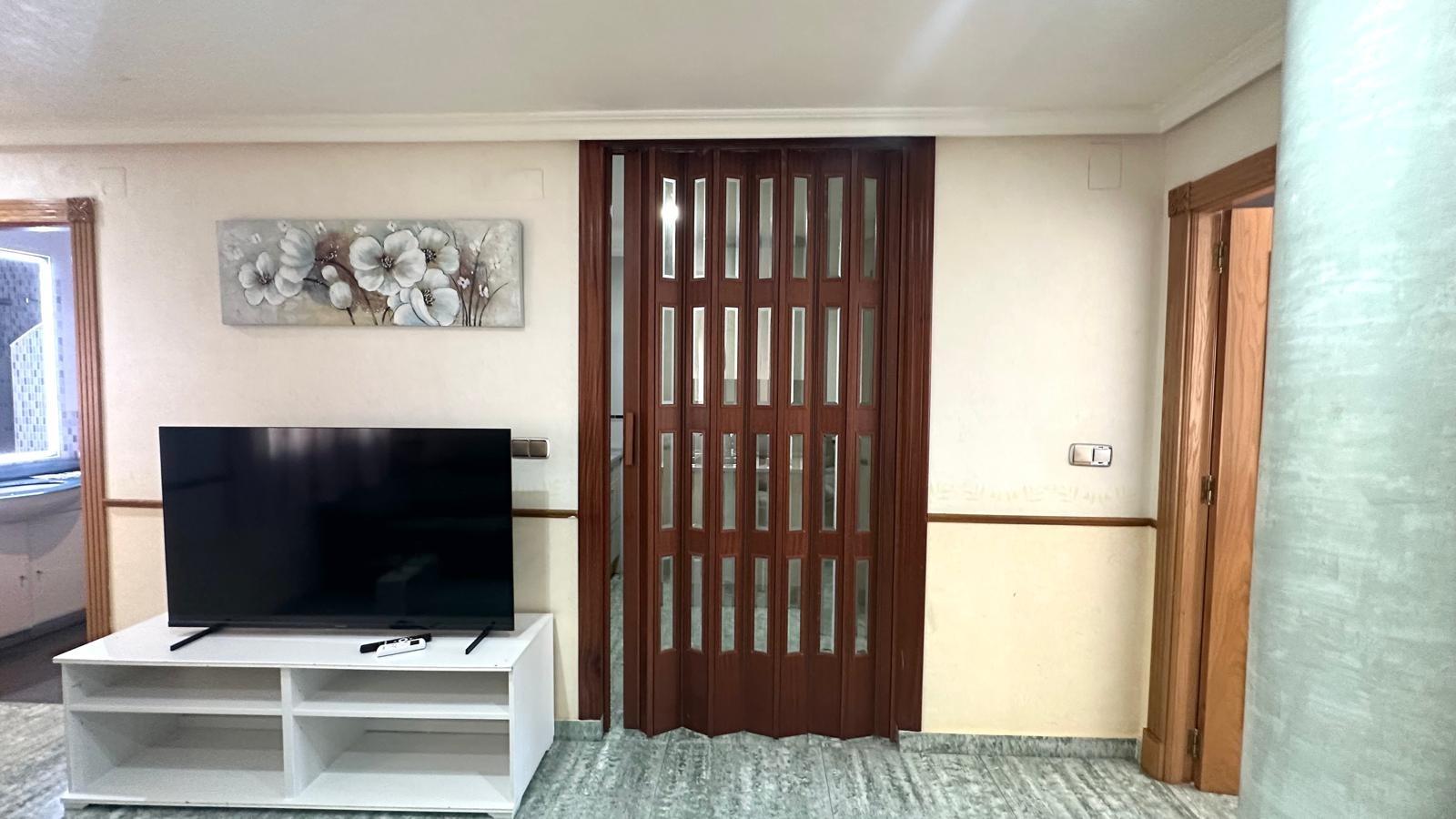 4 Bed, 2 Bath, ApartmentFor Sale, Torrevieja, Alicante