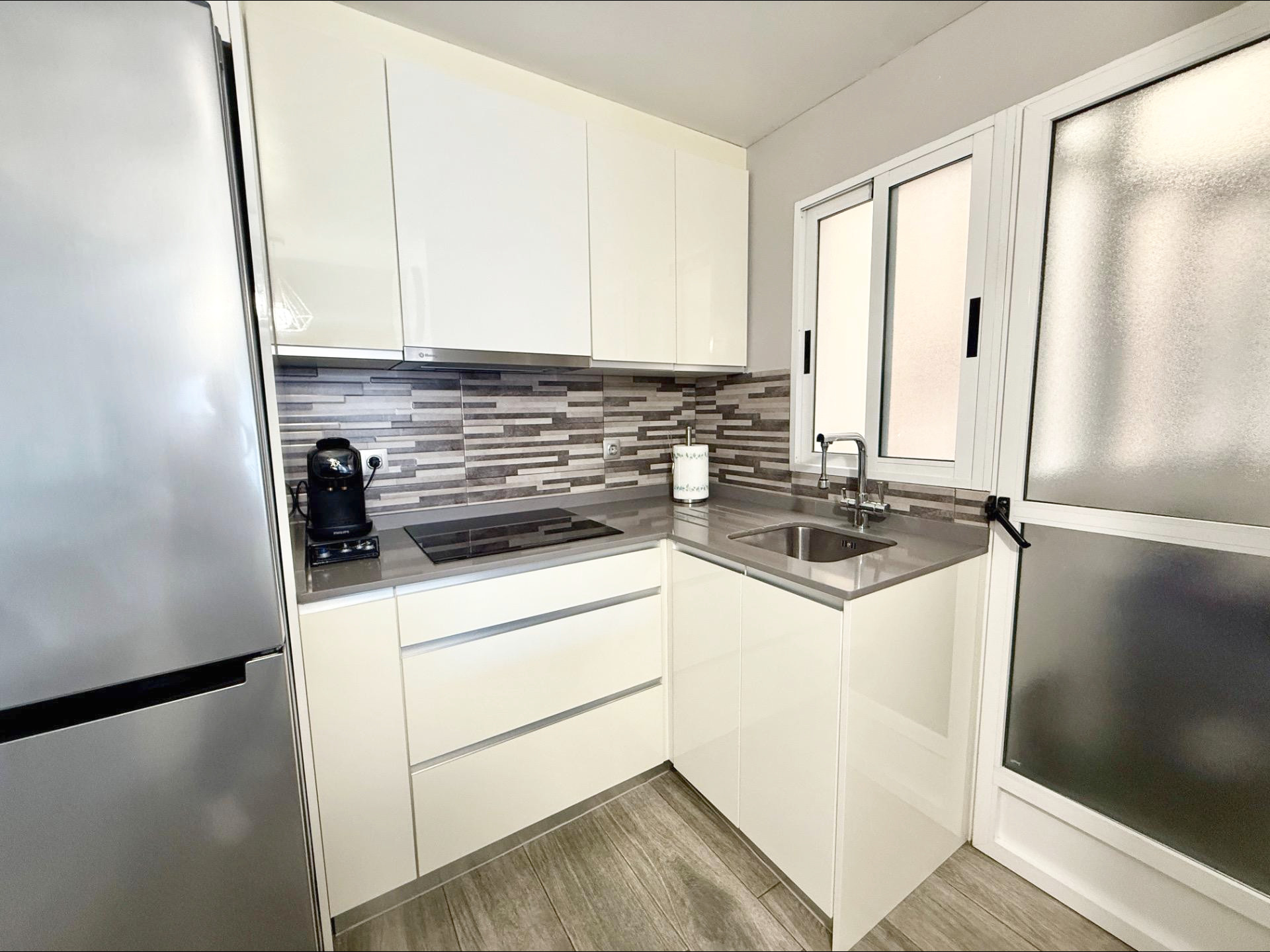 2 Bed, 1 Bath, ApartmentFor Sale, Torrevieja, Alicante