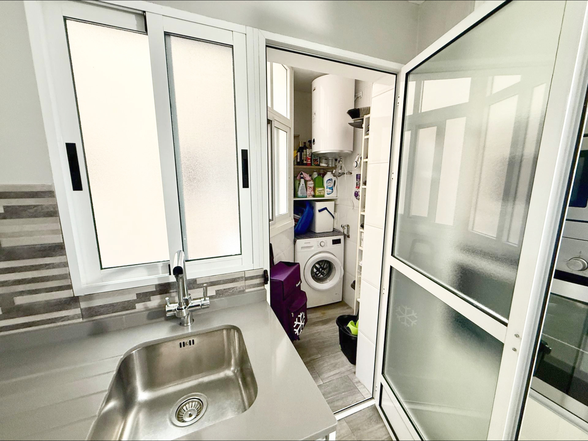 2 Bed, 1 Bath, ApartmentFor Sale, Torrevieja, Alicante