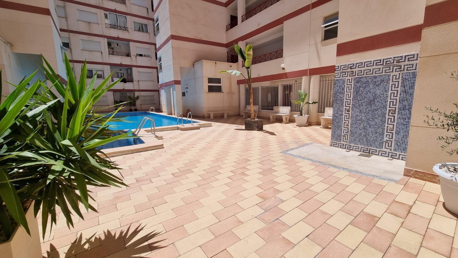 2 Bed, 1 Bath, ApartmentFor Sale, Torrevieja, Alicante