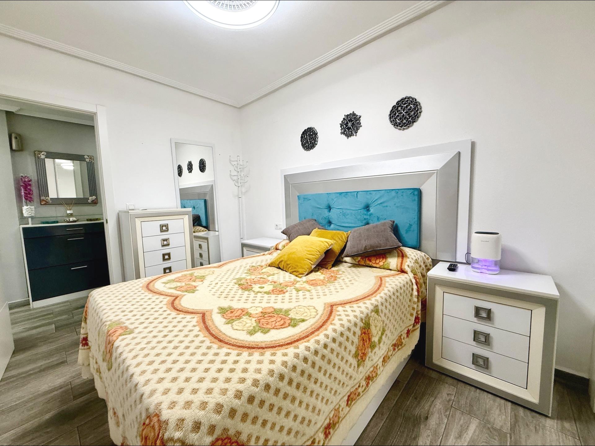 2 Bed, 1 Bath, ApartmentFor Sale, Torrevieja, Alicante