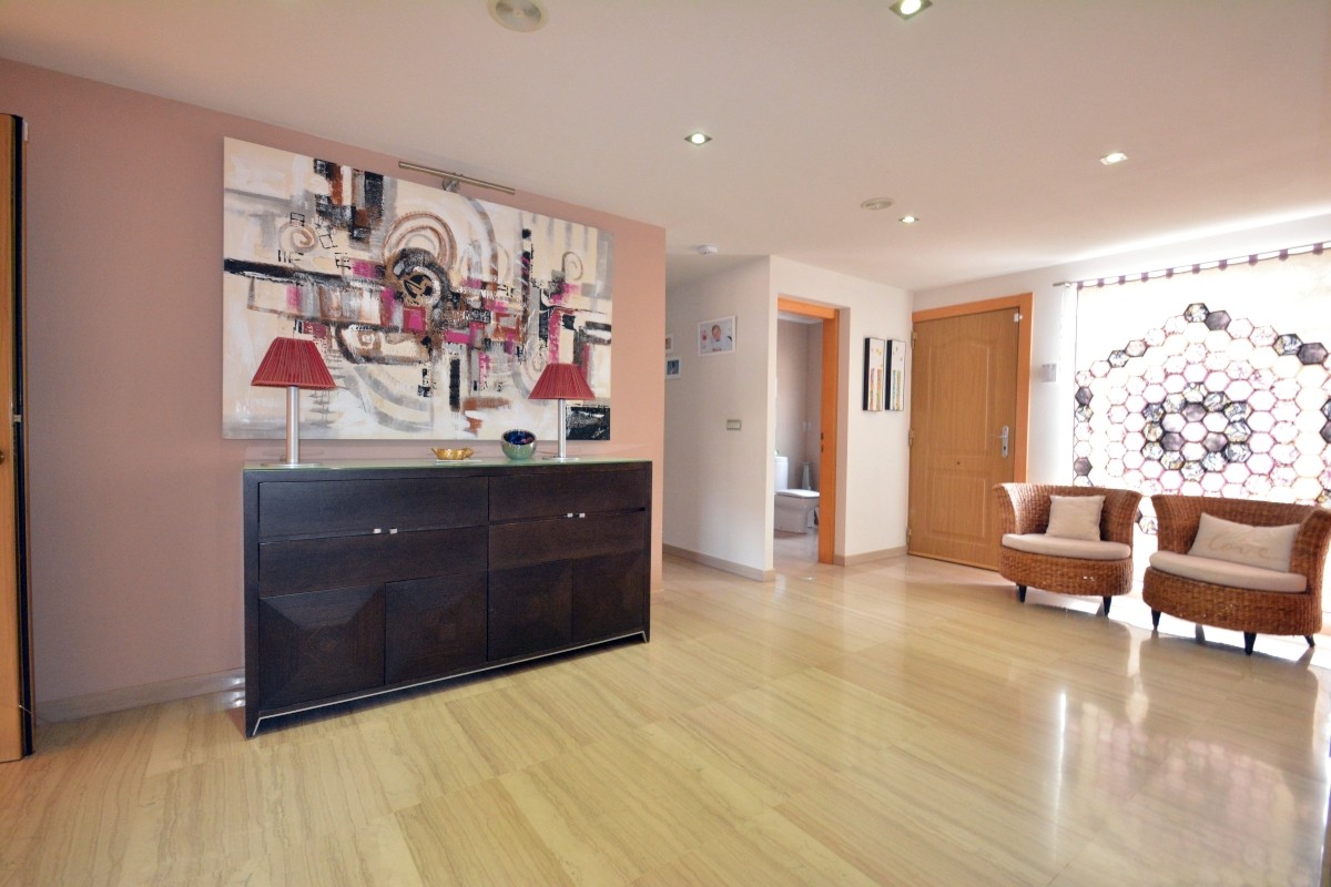 4 Bed, 3 Bath, HouseFor Sale, Almoradi, Alicante