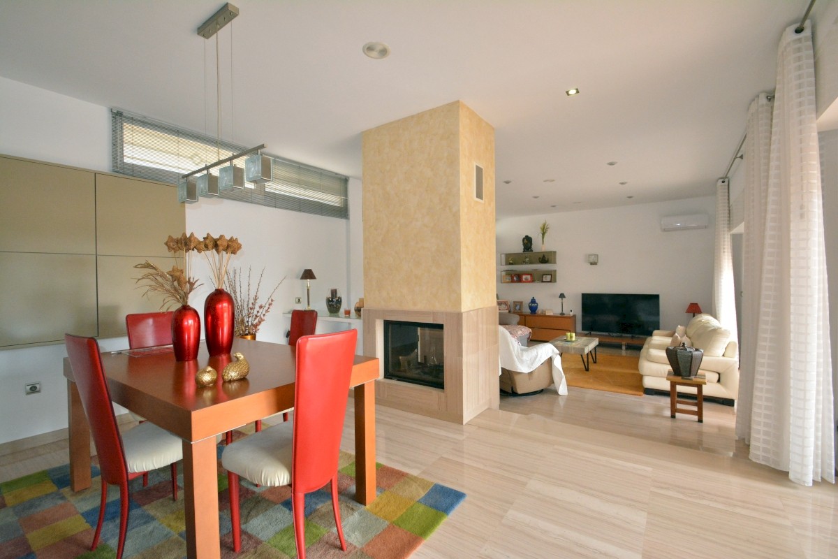 4 Bed, 3 Bath, HouseFor Sale, Almoradi, Alicante