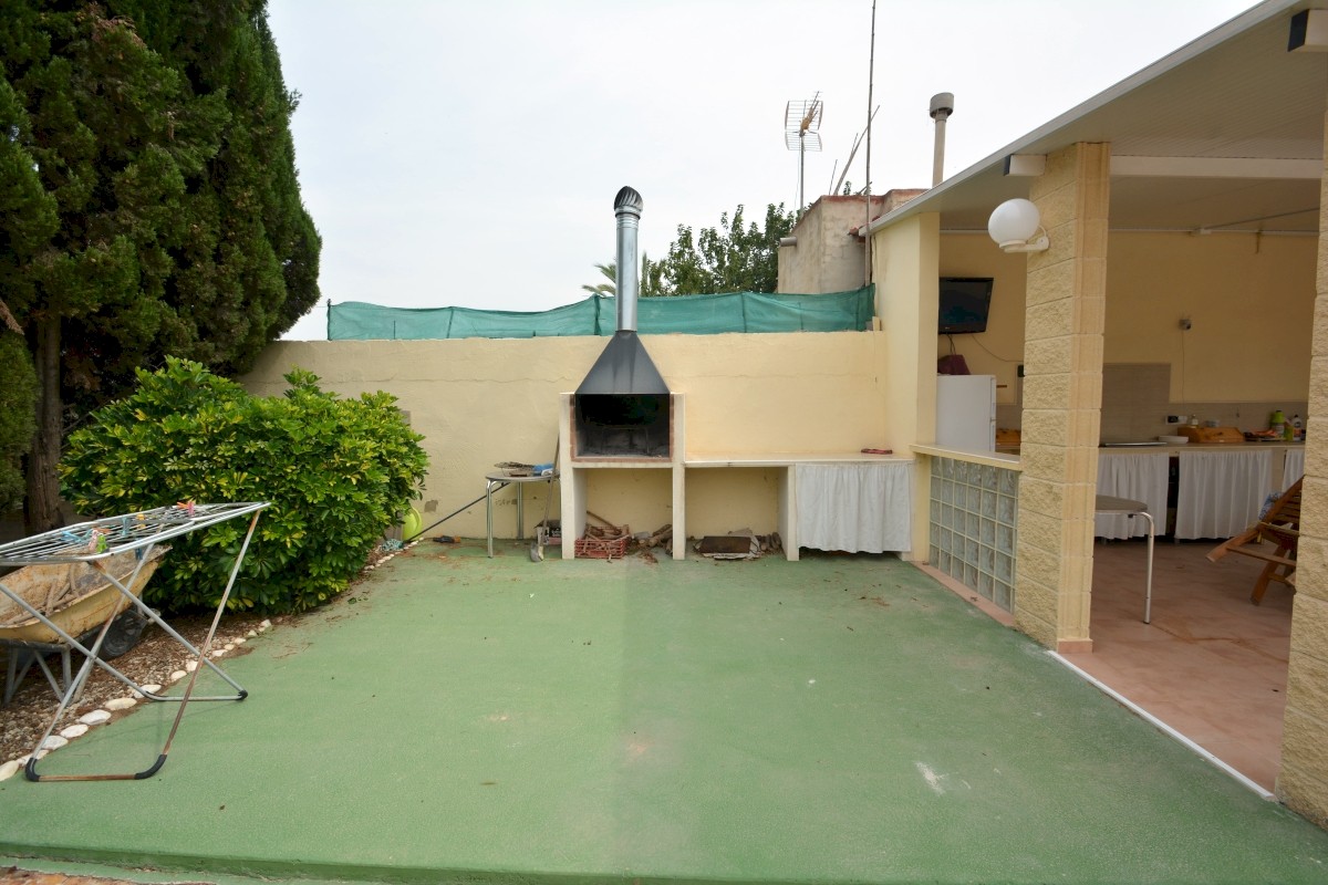 4 Bed, 3 Bath, HouseFor Sale, Almoradi, Alicante