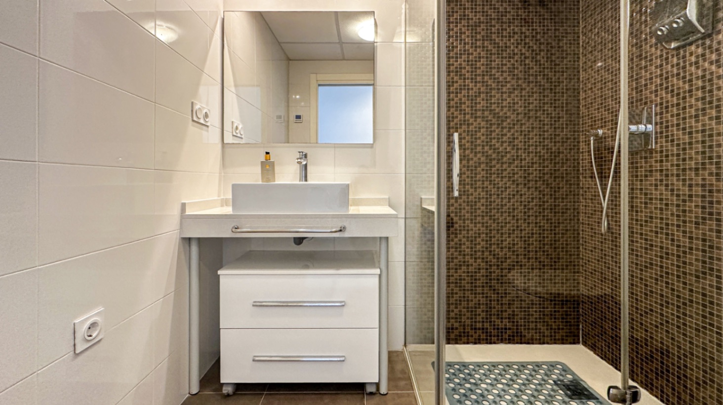 2 Bed, 2 Bath, ApartmentFor Sale, Torrevieja, Alicante