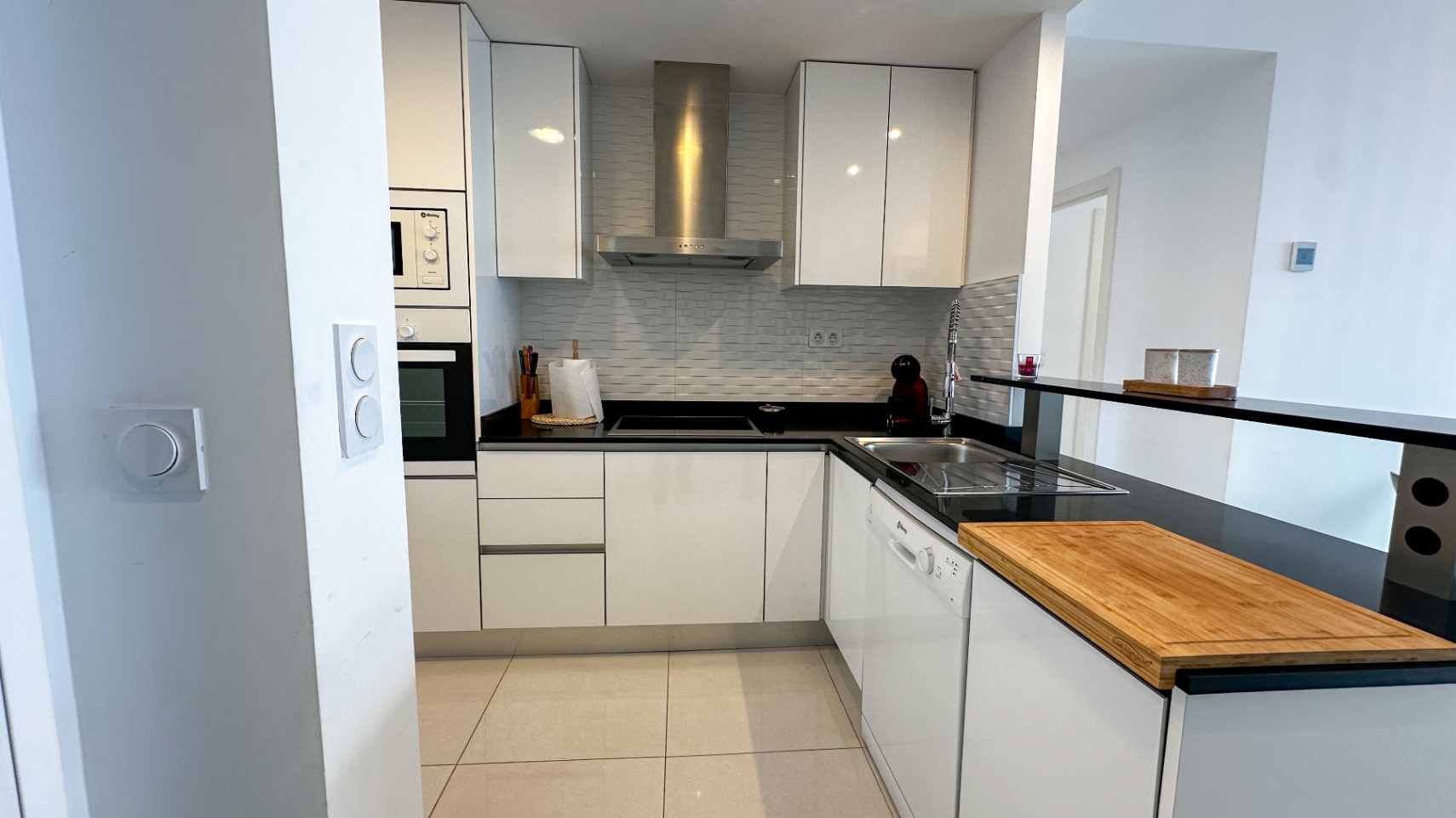 2 Bed, 2 Bath, ApartmentFor Sale, Torrevieja, Alicante