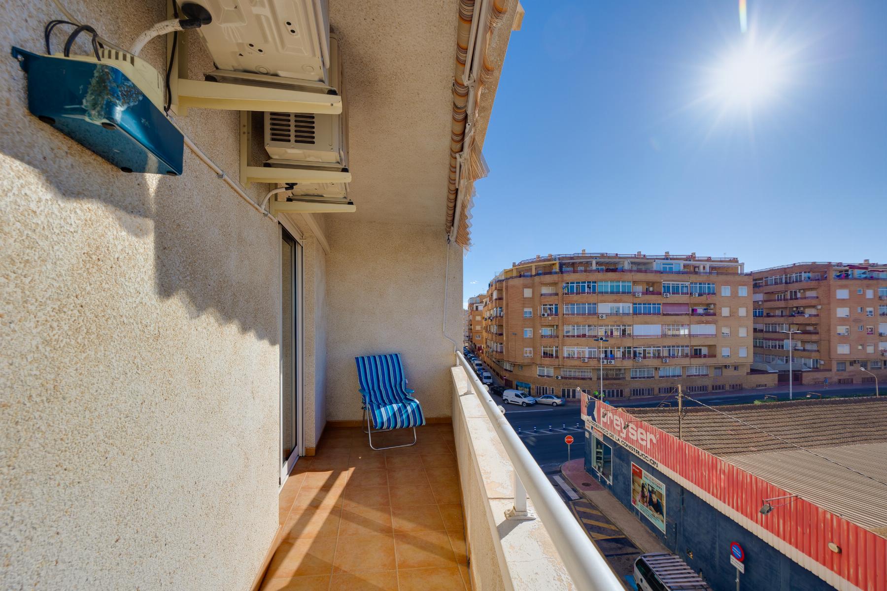 2 Bed, 1 Bath, ApartmentFor Sale, Torrevieja, Alicante