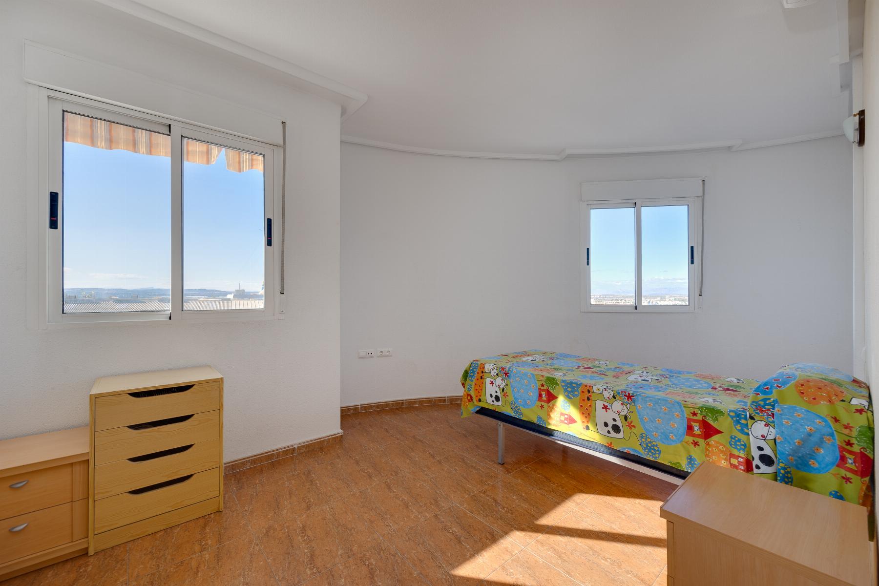 2 Bed, 1 Bath, ApartmentFor Sale, Torrevieja, Alicante
