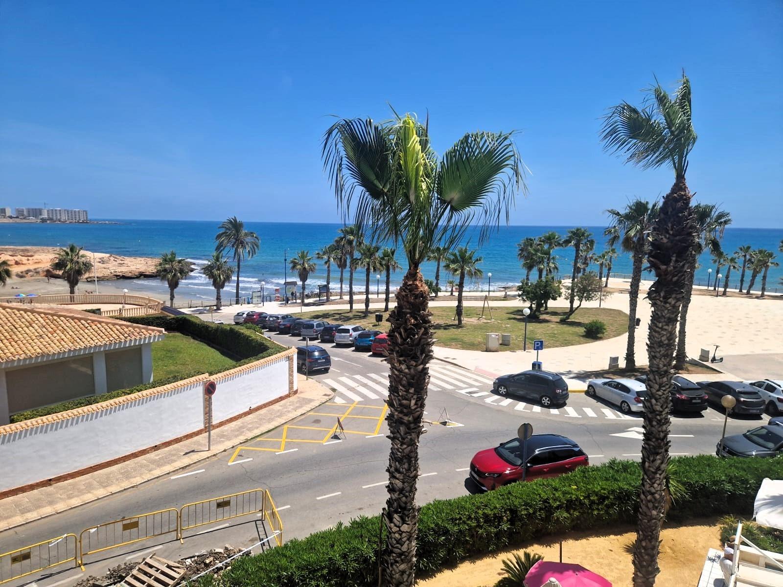 3 Bed, 2 Bath, ApartmentFor Sale, Orihuela Costa, Alicante