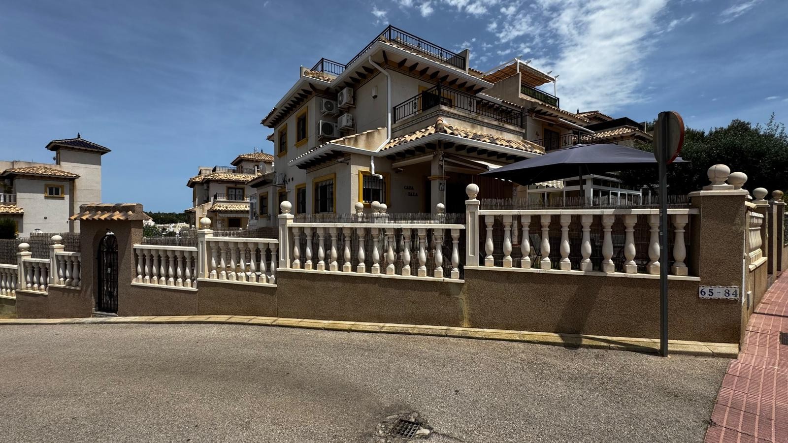 3 Bed, 2 Bath, HouseFor Sale, Orihuela Costa, Alicante