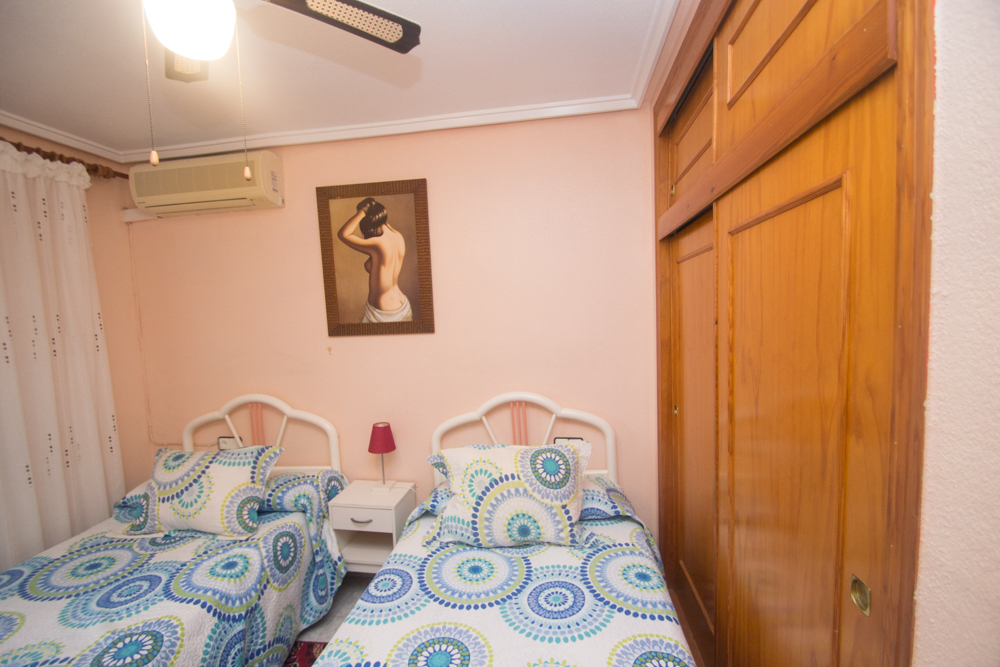 3 Bed, 2 Bath, ApartmentFor Sale, Torrevieja, Alicante