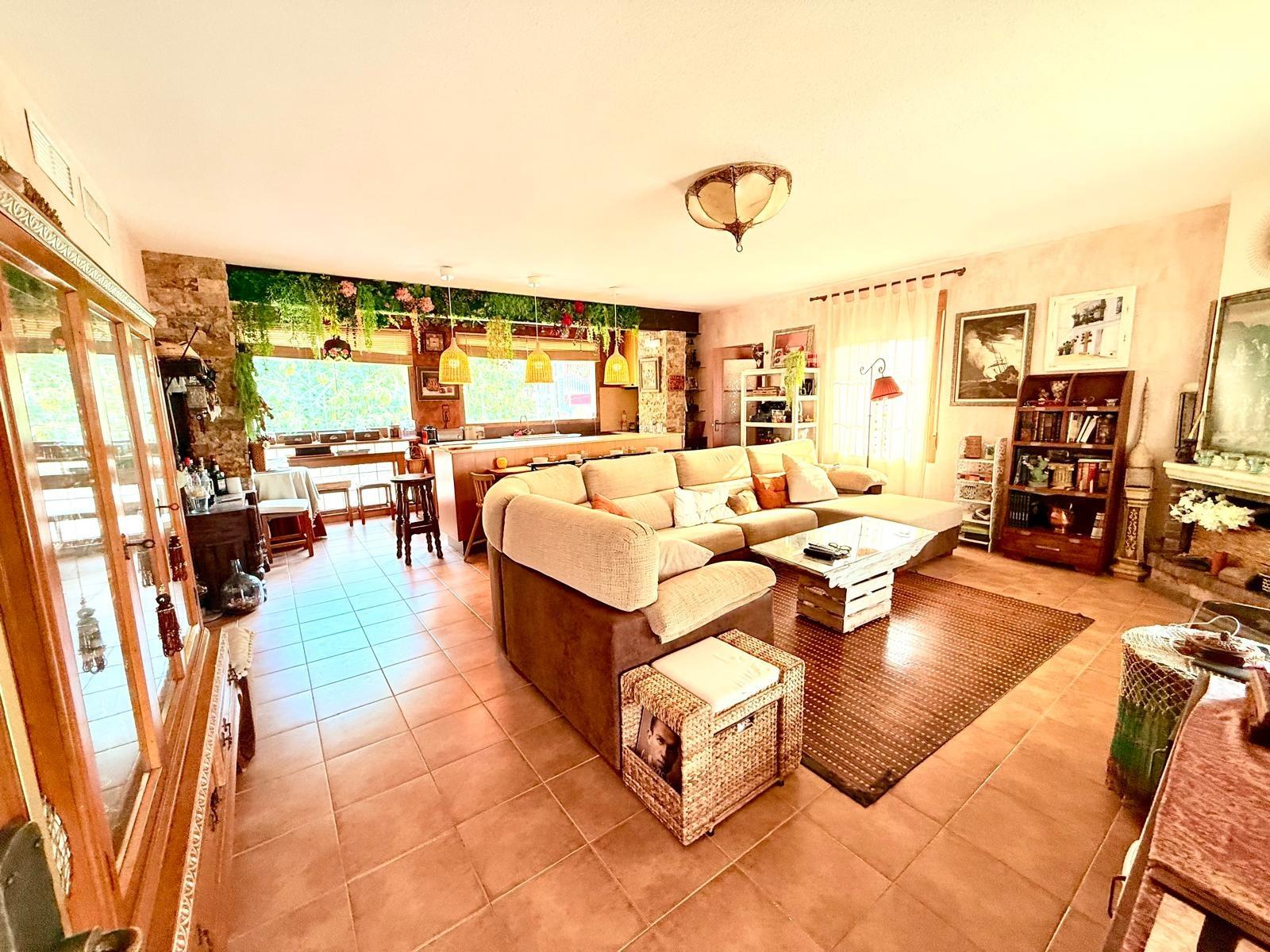 3 Bed, 2 Bath, HouseFor Sale, Benferri, Alicante