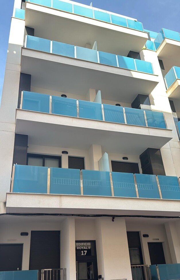 2 Bed, 2 Bath, ApartmentFor Sale, Torrevieja, Alicante
