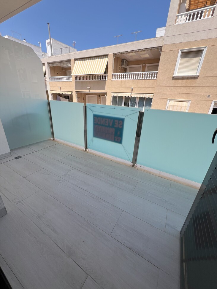 2 Bed, 2 Bath, ApartmentFor Sale, Torrevieja, Alicante