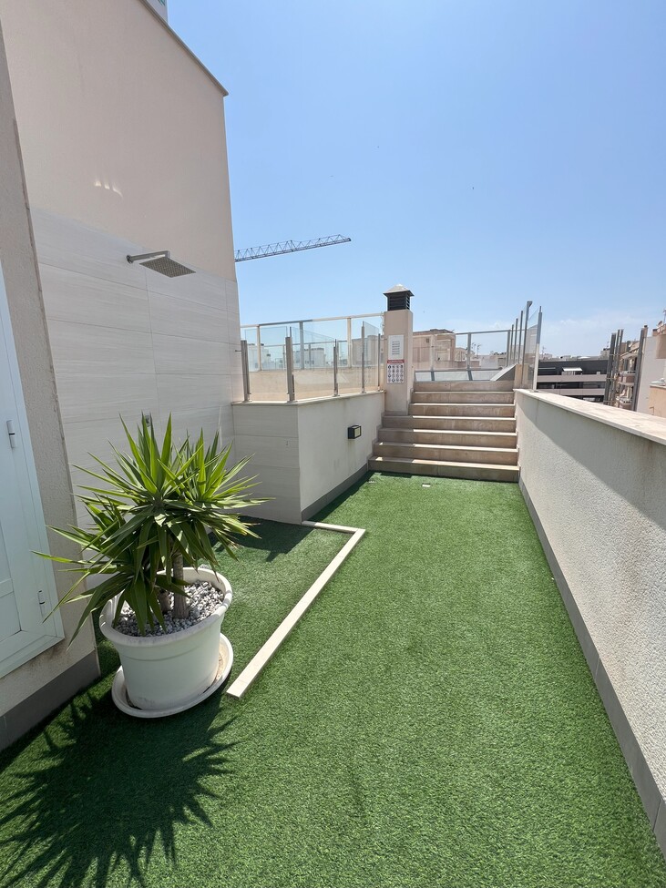 2 Bed, 2 Bath, ApartmentFor Sale, Torrevieja, Alicante