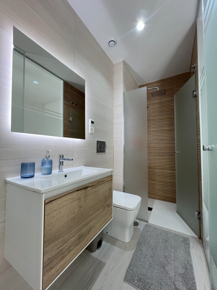 2 Bed, 2 Bath, ApartmentFor Sale, Torrevieja, Alicante