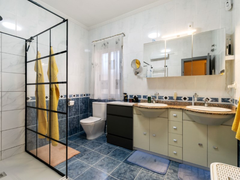 3 Bed, 2 Bath, HouseFor Sale, Torrevieja, Alicante