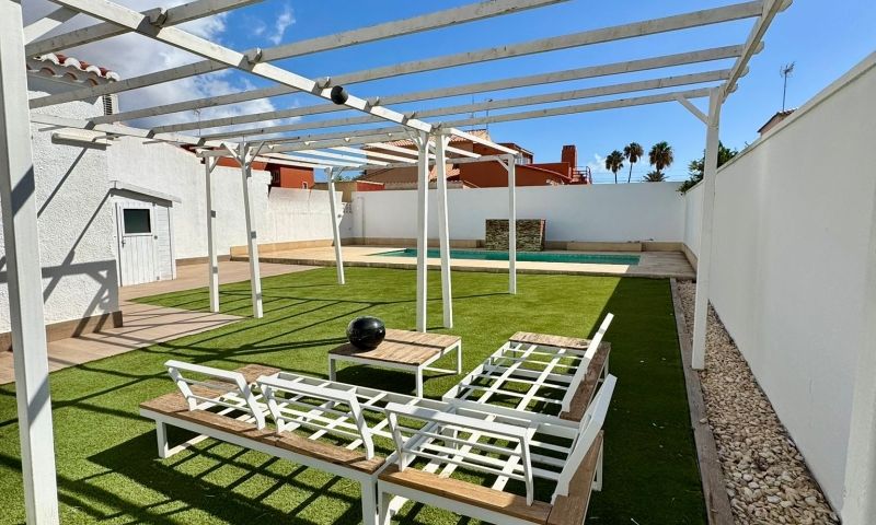 2 Bed, 1 Bath, HouseFor Sale, Torrevieja, Alicante