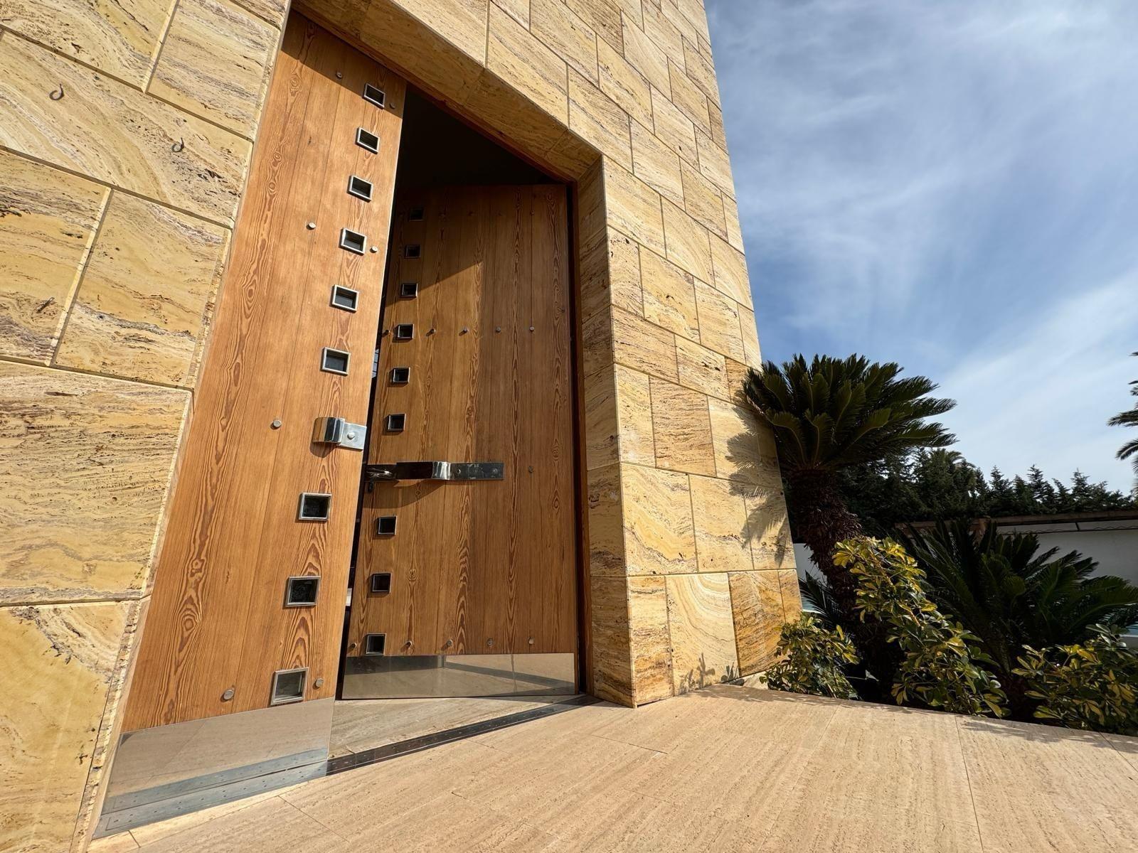 7 Bed, 8 Bath, HouseFor Sale, Orihuela Costa, Alicante