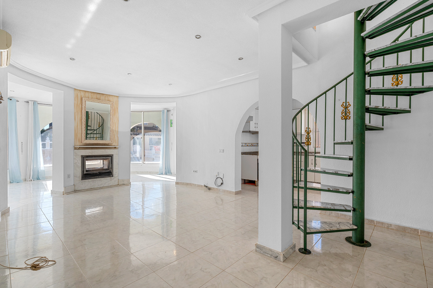 4 Bed, 2 Bath, HouseFor Sale, Rojales, Alicante