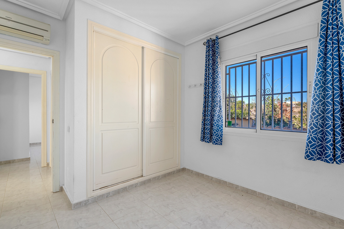 4 Bed, 2 Bath, HouseFor Sale, Rojales, Alicante