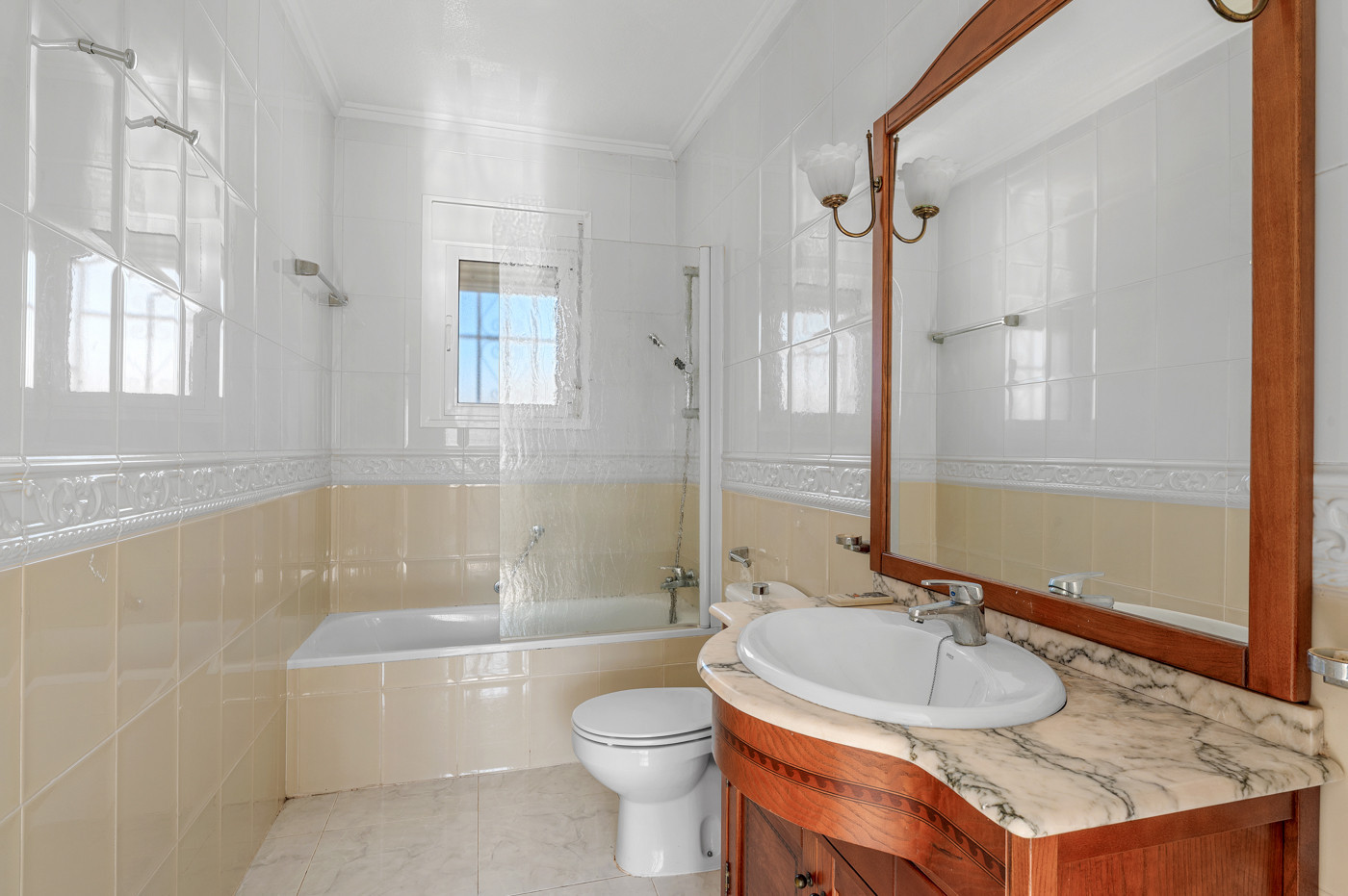 4 Bed, 2 Bath, HouseFor Sale, Rojales, Alicante