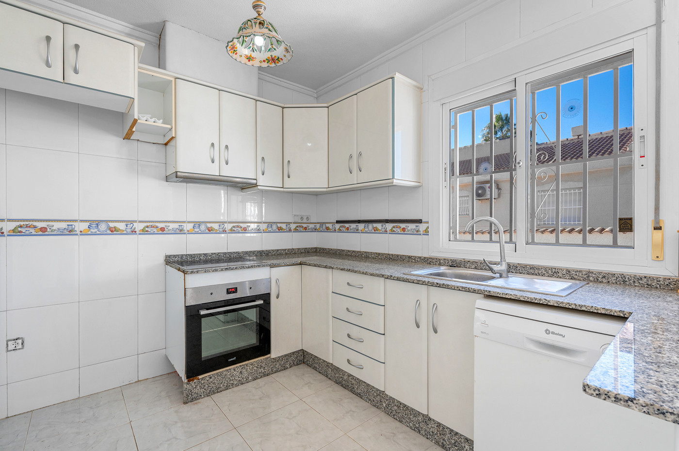 4 Bed, 2 Bath, HouseFor Sale, Rojales, Alicante