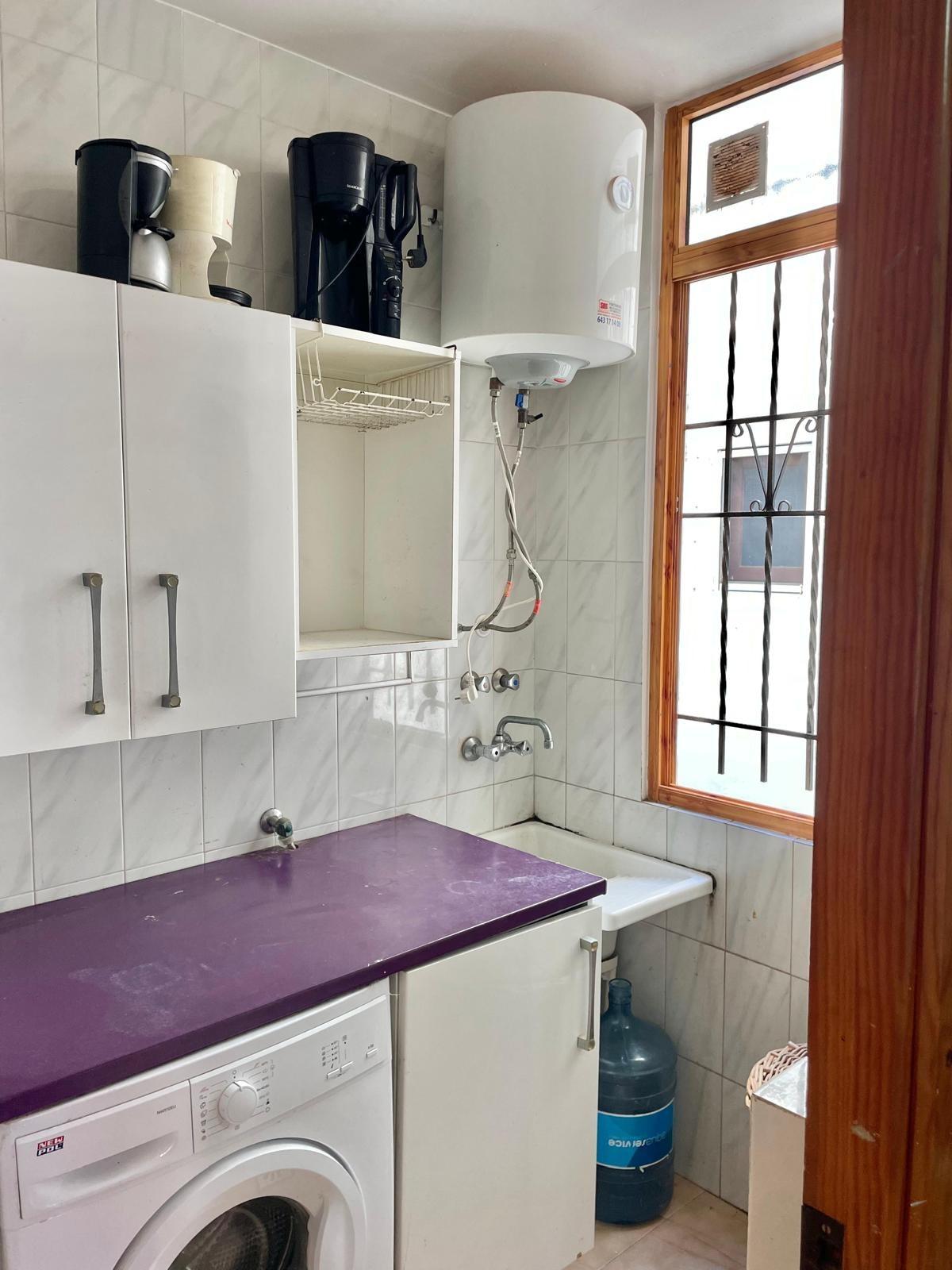 3 Bed, 1 Bath, ApartmentFor Sale, Torrevieja, Alicante