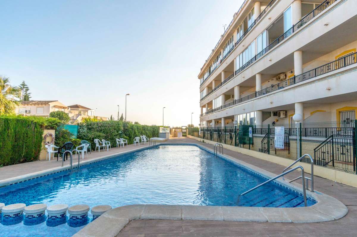 2 Bed, 1 Bath, ApartmentFor Sale, Orihuela Costa, Alicante