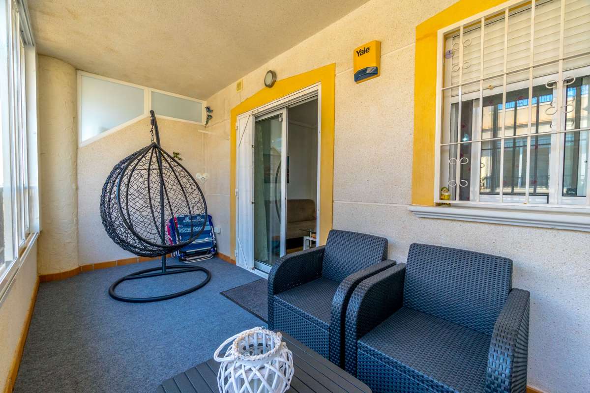 2 Bed, 1 Bath, ApartmentFor Sale, Orihuela Costa, Alicante