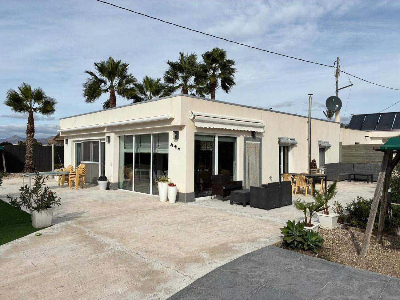 5 Bed, 2 Bath, HouseFor Sale, Crevillent, Alicante