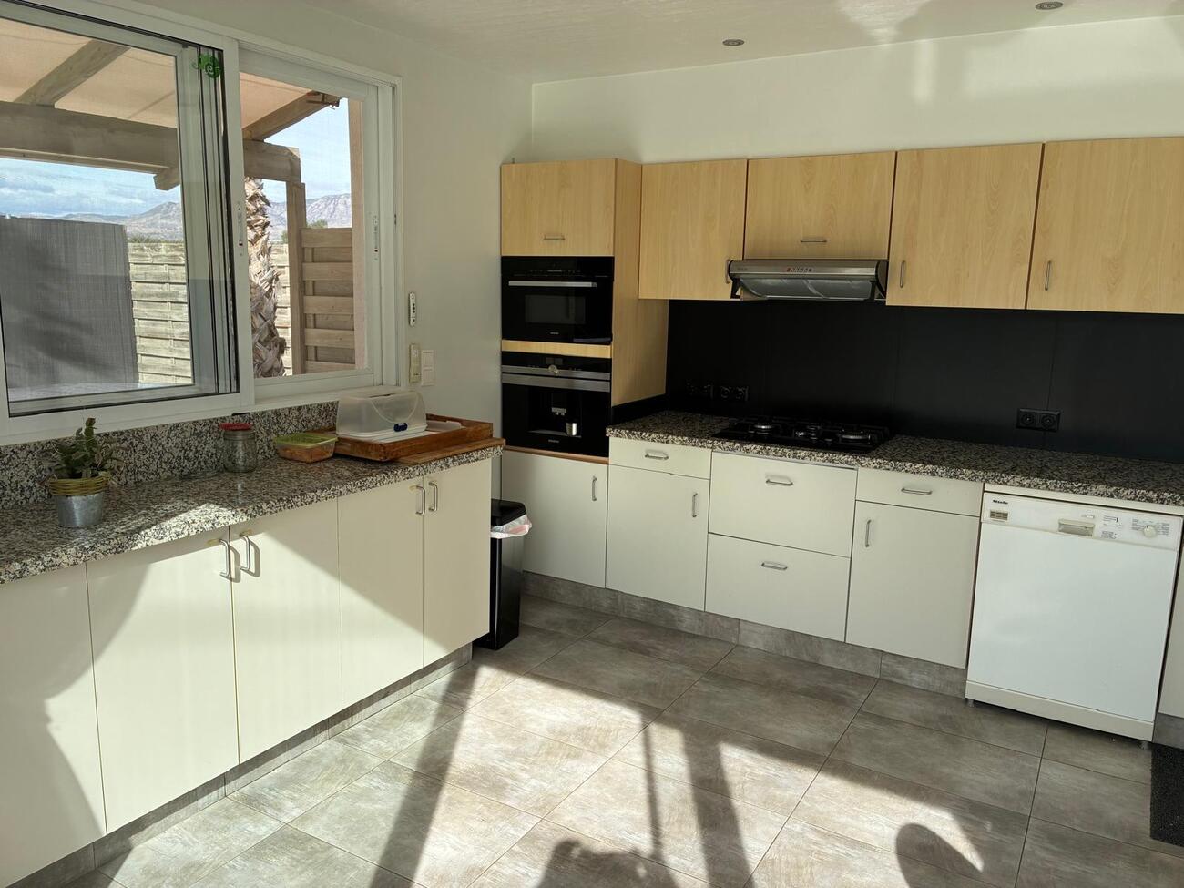 5 Bed, 2 Bath, HouseFor Sale, Crevillent, Alicante