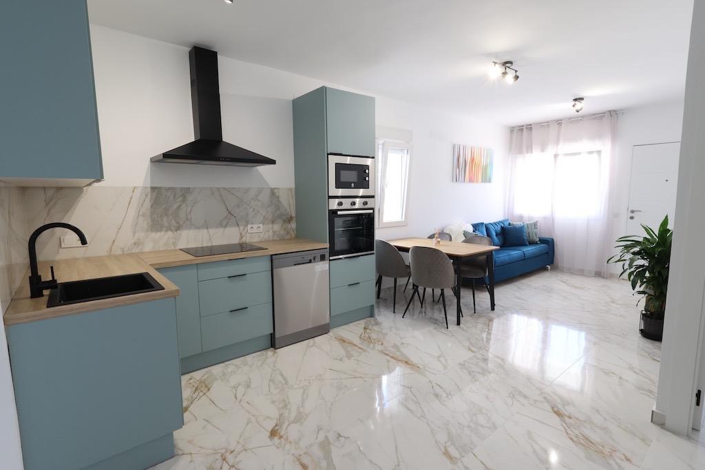 3 Bed, 2 Bath, HouseFor Sale, Torrevieja, Alicante