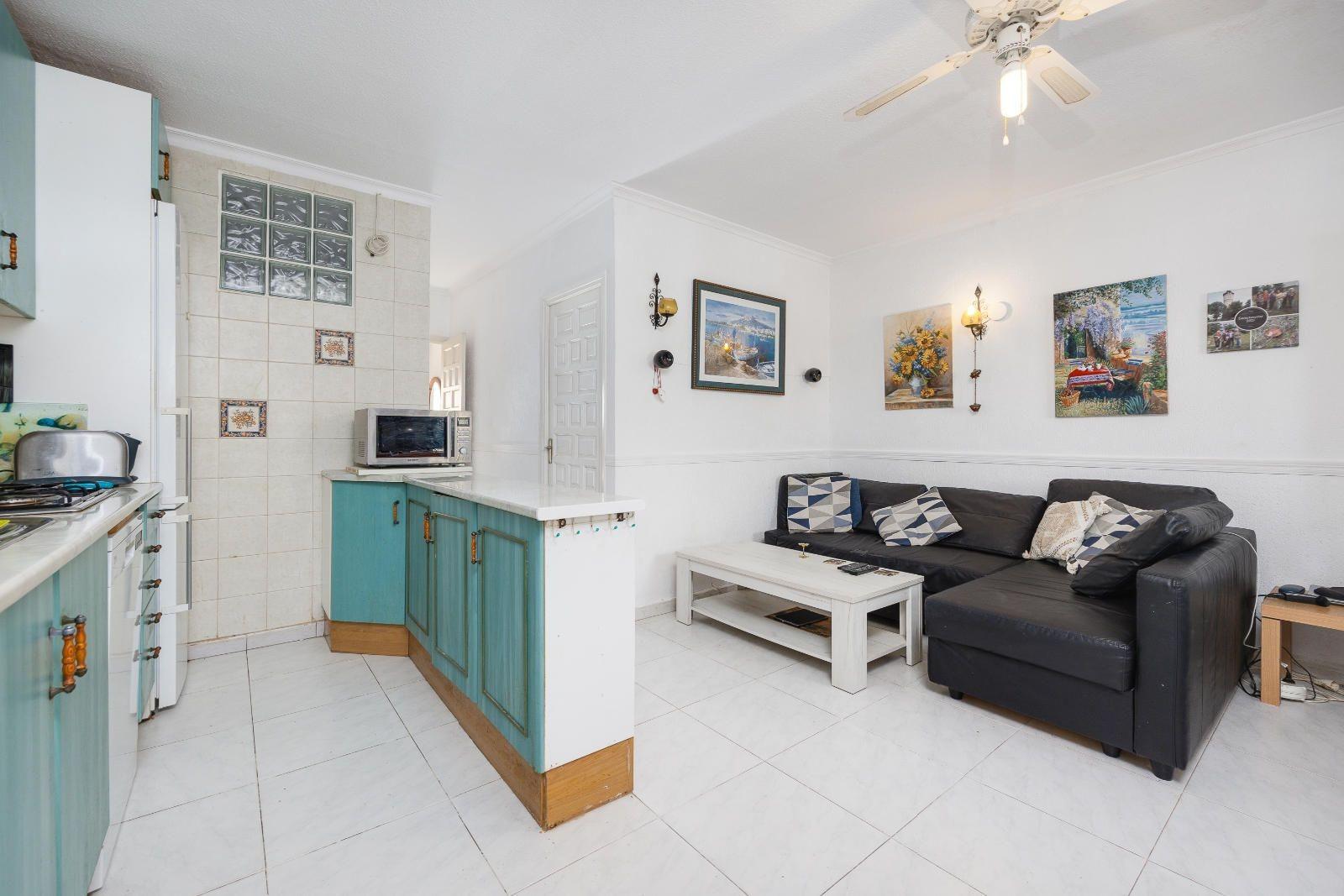 2 Bed, 1 Bath, HouseFor Sale, Torrevieja, Alicante